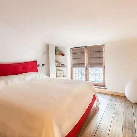 Elegant 3 Bedroom Apartment, 아파트