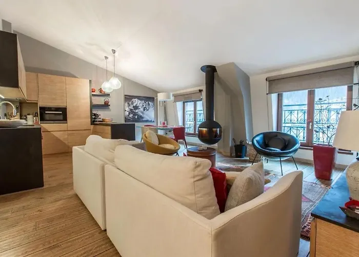 Elegant 3 Bedroom Apartment, Apartment *