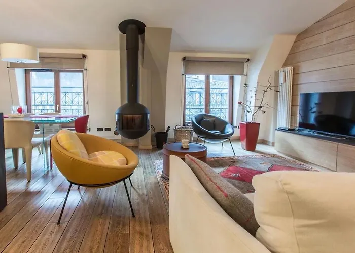 Elegant 3 Bedroom Apartment, Apartment *