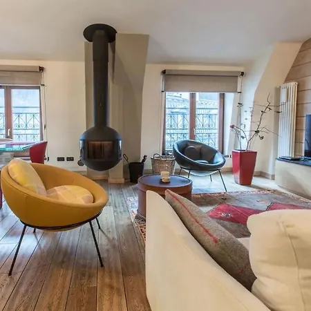 Elegant 3 Bedroom Apartment, 公寓 *